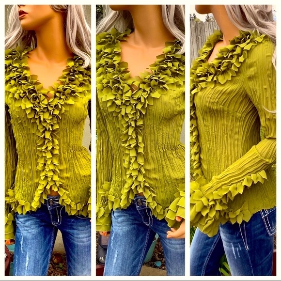 🎉2X HP🎊 Unique Cascade Floral Ruffle Accent Blouse - Picture 8 of 11